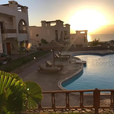 Sunny Dahab